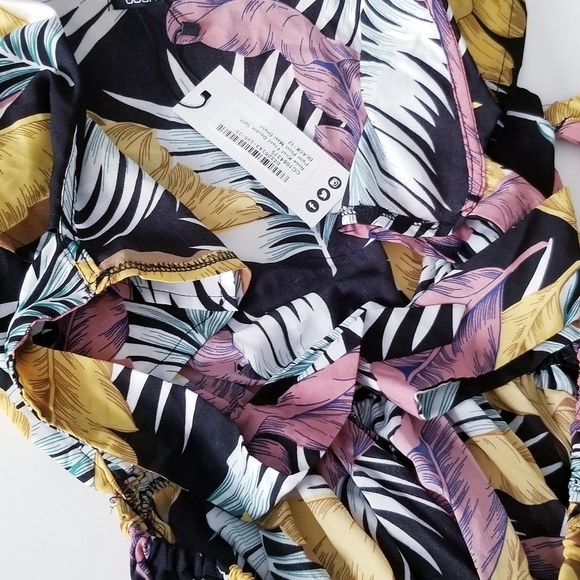 BOOHOO Knot Front Double Split Palms Maxi Dress 12 - Picture 9 of 10